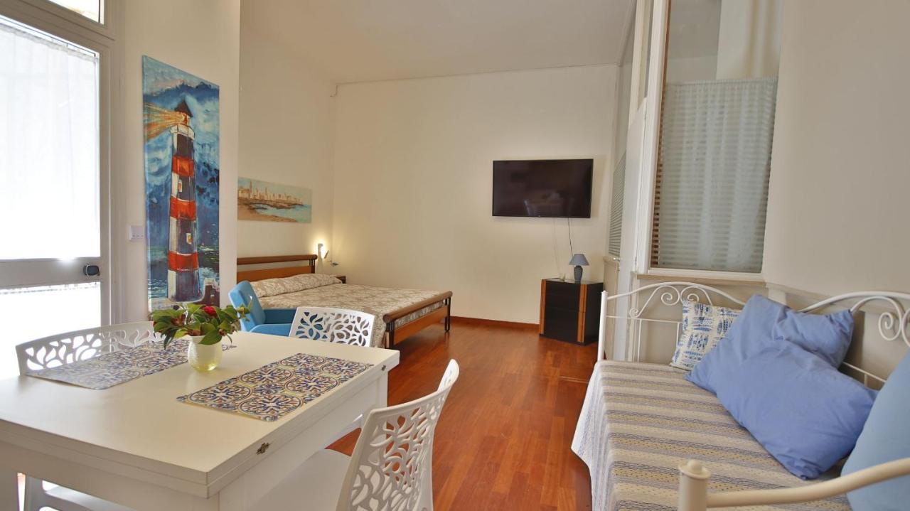 Casa Levante A 75 Mt Dalla Spiaggia Monopoli Exterior photo